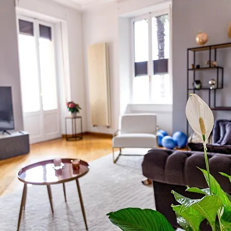 Room Gatsby- Your Space With Garden In The City Center-2